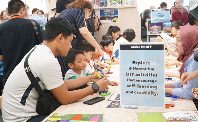 Activities and crafts at the Tinker Truck, library@harbourfront, VivoCity, Singapore