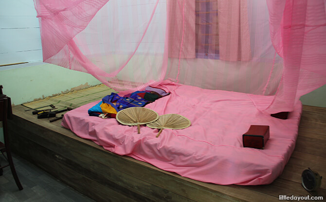 Pulau Ubin Chinese Kampong House: Typical Bedroom