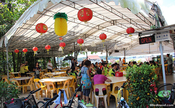 Pulau Ubin Chinese Kampong House: Season Live Seafood