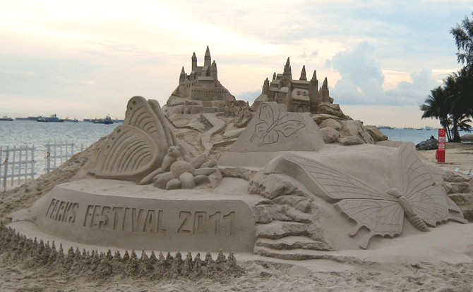 One of the mega structures created by Alvin and his team. This sculpture was the centrepiece in a sandcastle fiesta, held in conjunction with the inaugural Parks Festival 2011.