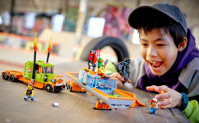 e60294--CITY-Stunt-Show-Truck---1 LEGO City Stuntz: Launch Into Fast-Action Play