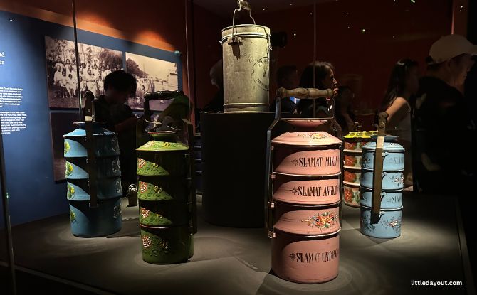 Exceptional/Everyday At Peranakan Museum: New Acquisitions, New Perspectives 2 Buying