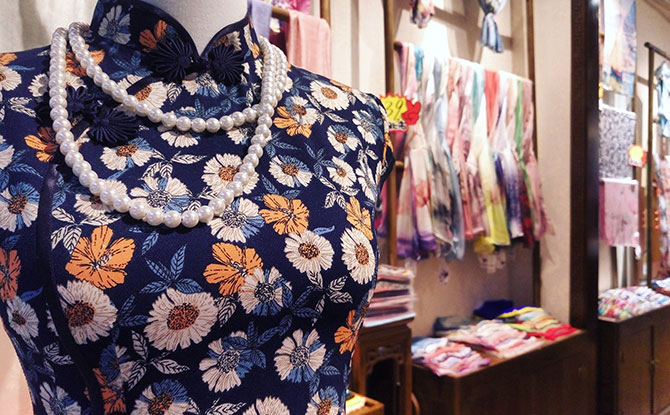 Where To Buy Mandarin-Collared Shirts And Cheongsams In Singapore