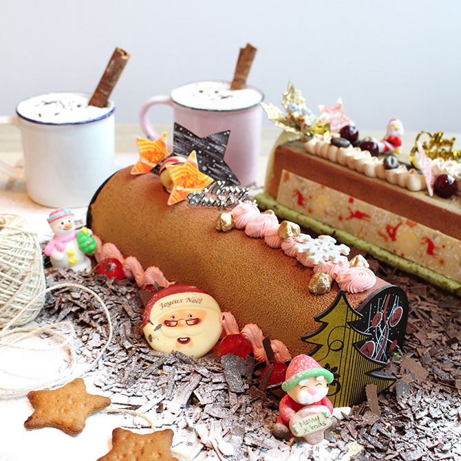 Raspberry Hazelnut Log Cake