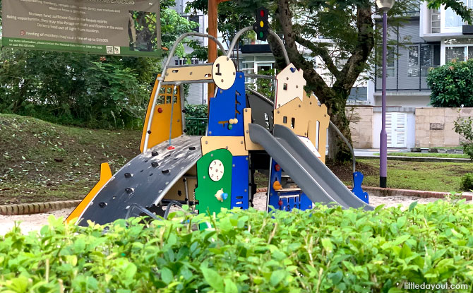 Goldhill Avenue Playground: Quiet Neighbourhood Park Goldhill Avenue Playground: Quiet Neighbourhood Park