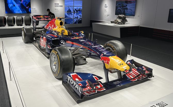 Formula 1 Exhibition: Discover The Past, Present & Future Of F1 4 Design Lab