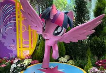 Petals Of Friendship At Floral Fantasy: My Little Pony At Gardens By The Bay Petals Of Friendship At Floral Fantasy: My Little Pony At Gardens By The Bay