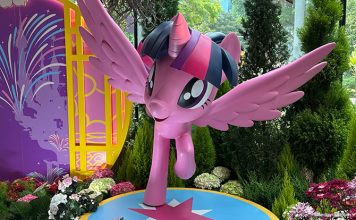 Petals Of Friendship At Floral Fantasy: My Little Pony At Gardens By The Bay Petals Of Friendship At Floral Fantasy: My Little Pony At Gardens By The Bay