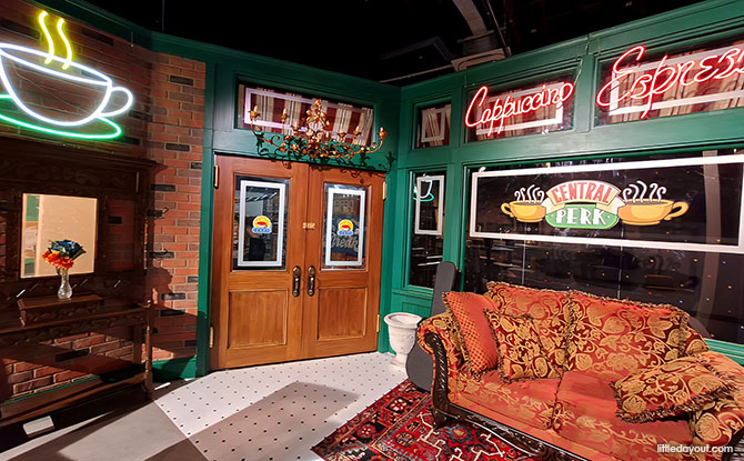 The FRIENDS Experience: The One in Singapore – 7 Highlights to Look Out For 8 End Your Journey at the Famed Central Perk