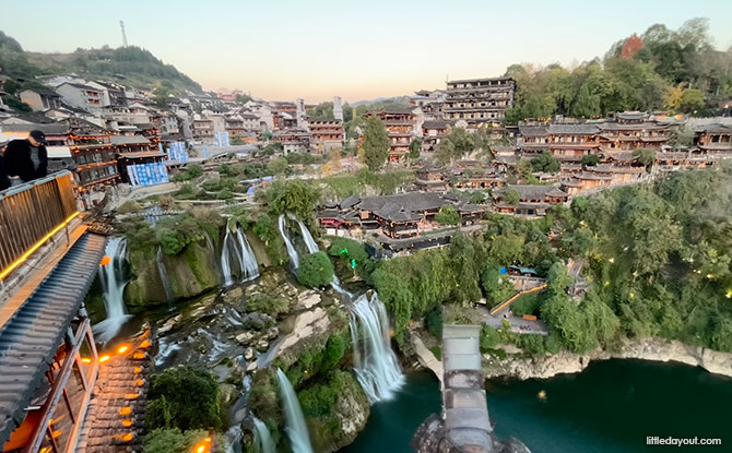 Furong Ancient Town: A Beautiful Stopover Near Zhangjiajie 6 The Grand Welcome – Furong Grand Waterfall