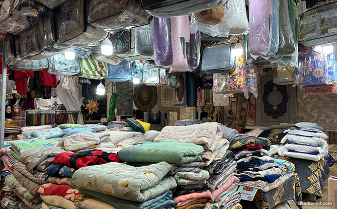 Geylang Serai Hari Raya Bazaar 2026 Guide: Food & Things To Do 1 What To Expect When Visiting The Geylang Serai Hari Raya Bazaar