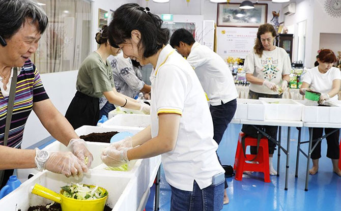 Go Green SG: 10 Fun, Family-Friendly Eco Activities To Join This May & June (Many Free!) 9 Grounds for Change Tour with Composting Workshop