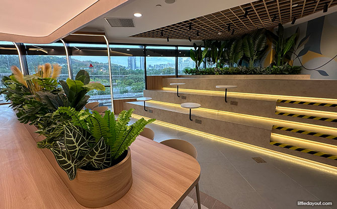 Kopitiam Hillion Mall: 25 Stalls Including Heritage Brands & New Concepts 3 staggered platform seating