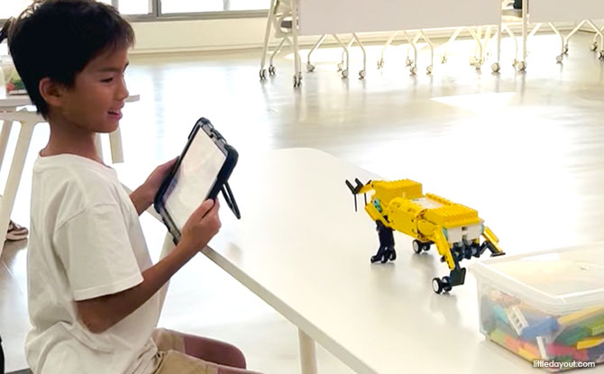 coding simple instructions on a tablet