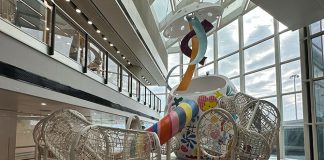 Hong Kong Airport Wonder Eggshell: Playground For Kids