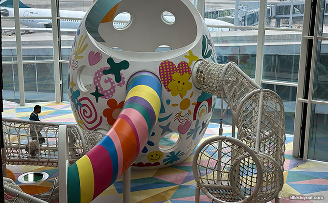Hong Kong Airport Wonder Eggshell: Playground For Kids 1 Wonder Eggshell Play Area for Kids at Hong Kong Airport