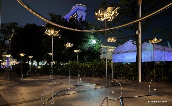 i Light Singapore 2026: From 5 to 28 June Read These 5 Tips Before You Go 5 A Magical, Swaying Flower Garden at Where the Wildflowers Grow