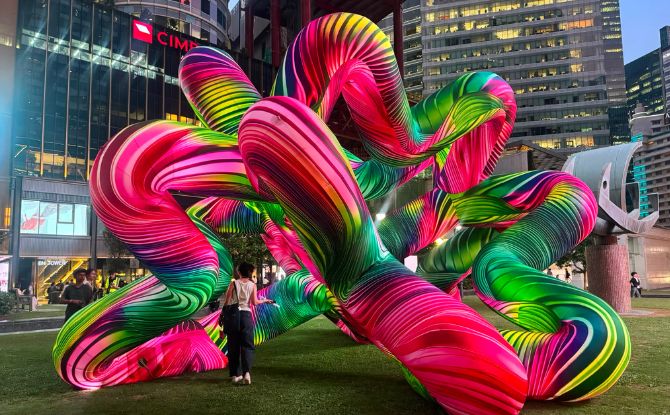 i Light Singapore 2026: From 5 to 28 June Read These 5 Tips Before You Go 3 iLight Singapore 2026 2