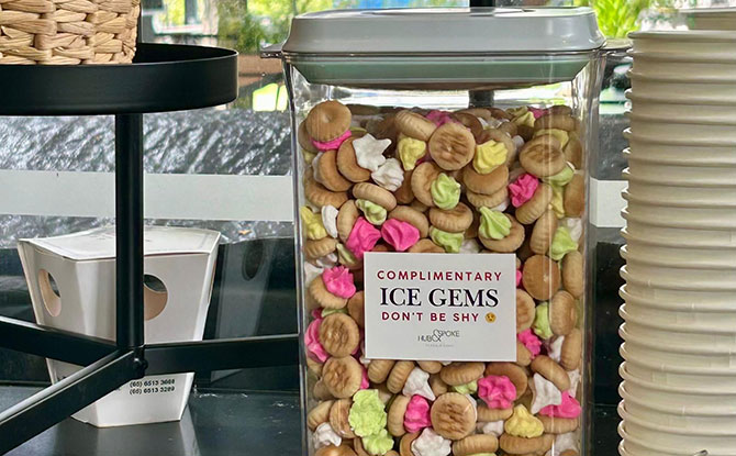 complimentary ice gem cookies