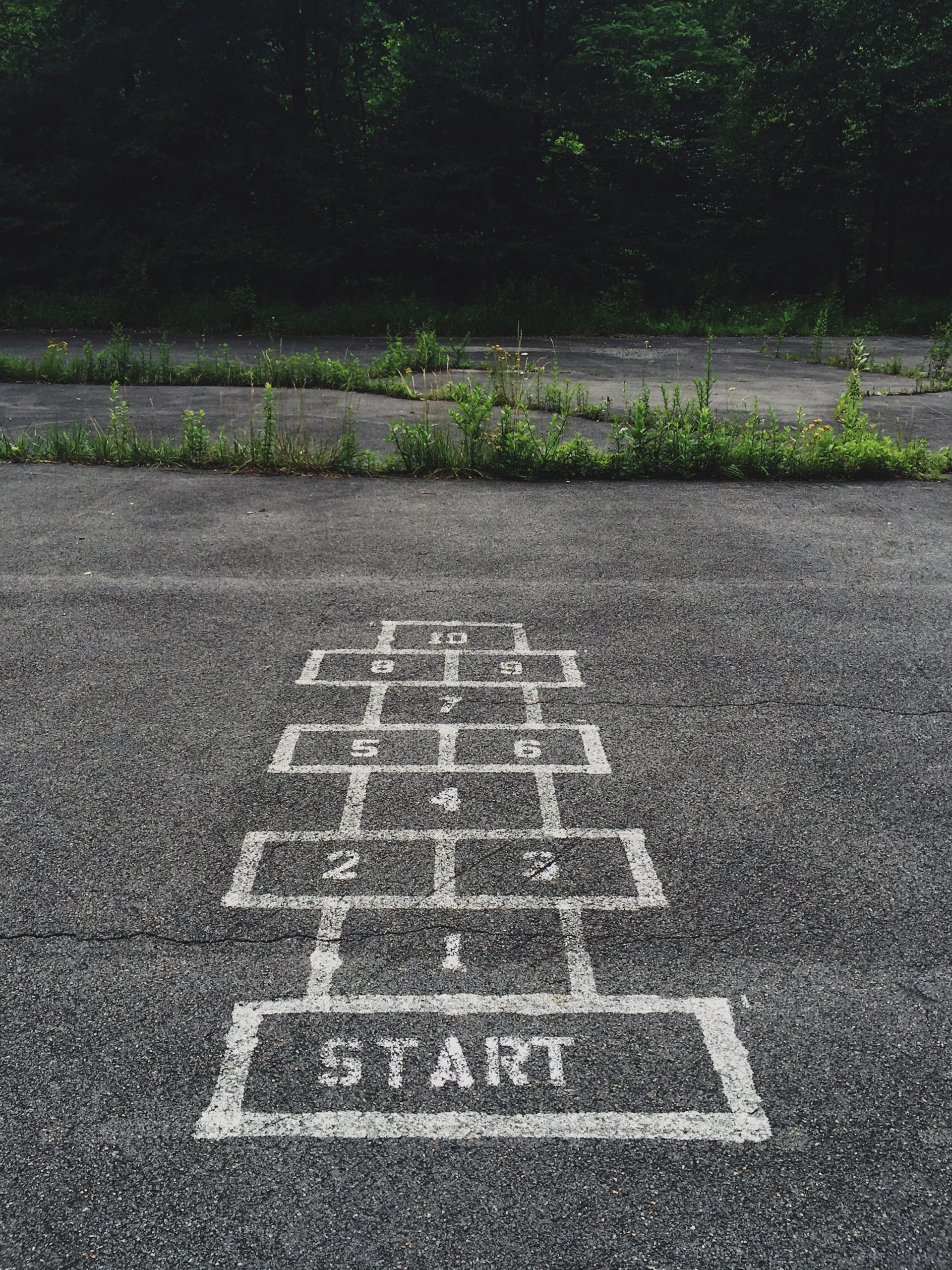 how to play hopscotch