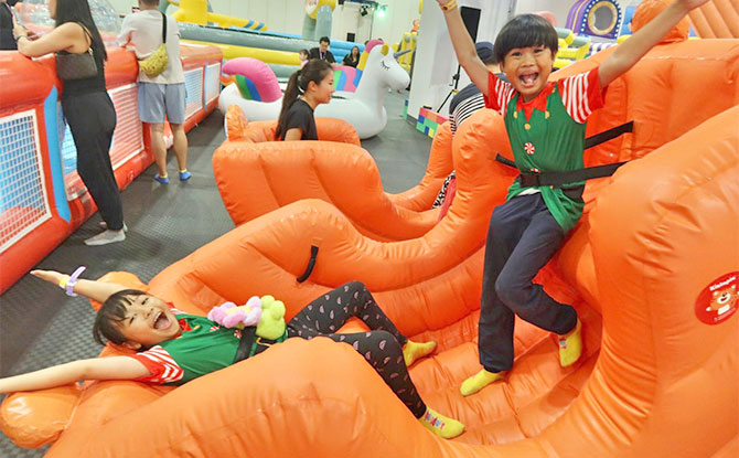 Jumptopia Playful Wonders: Fun At The Bouncy Castle Playground At Marina Bay Sands