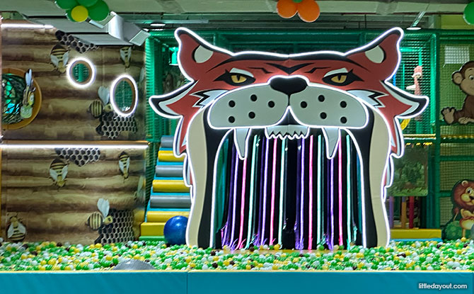 Jungle Gym SKS City Mall JBCC: Jungle-Themed Indoor Playground 2 Animal Themed Play Areas