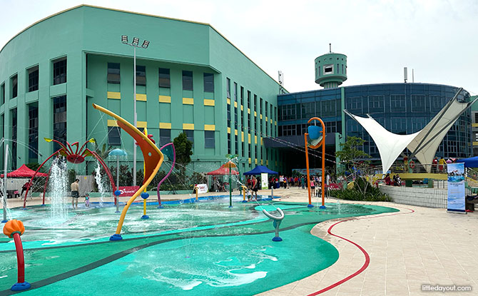 Jurong East Swimming Complex: Water Play, Wave Pool & Lazy River 1 Jurong East Swimming Complex: Family Fun