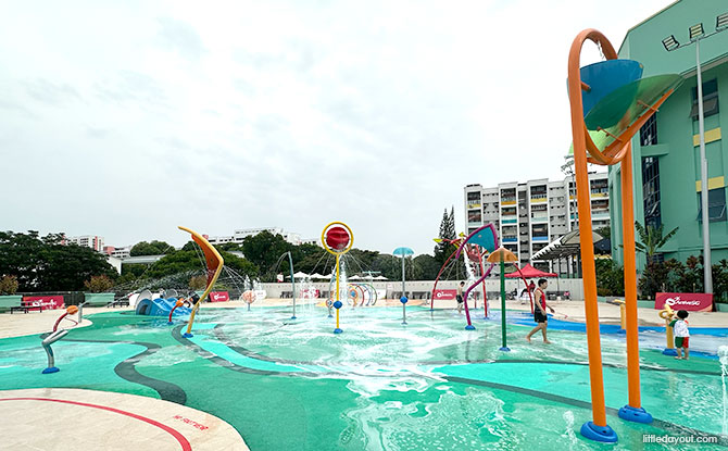 Jurong East Swimming Complex: Water Play, Wave Pool & Lazy River 8 Family-Fun at Jurong East Swimming Complex