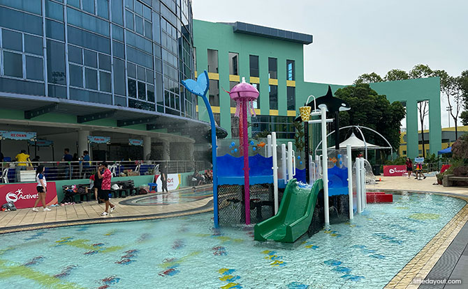Jurong East Swimming Complex: Water Play, Wave Pool & Lazy River 4 Kiddy Pool