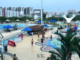 Jurong East Swimming Complex: Water Play, Wave Pool & Lazy River