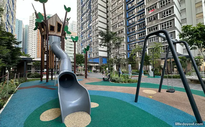 Kallang Breeze Playground: Climb Up To A Treehouse