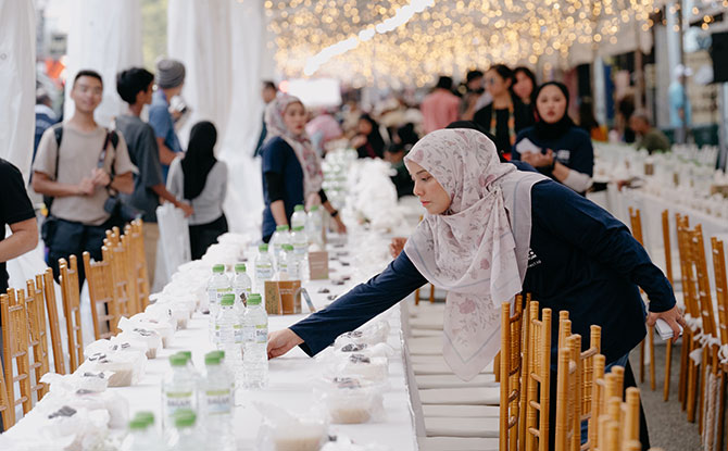 Mass Iftar: Kampong Gelam’s Annual Communal Break Fast