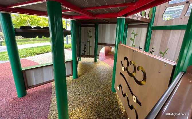 Kebun Baru Edge Playground: Tomato Play & Climbing Vine Time 3 mini maze