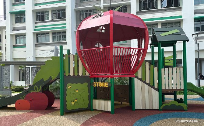 Kebun Baru Edge Playground: Tomato Play & Climbing Vine Time 1 Kebun Baru Edge Playground: The Bright Red Tomato