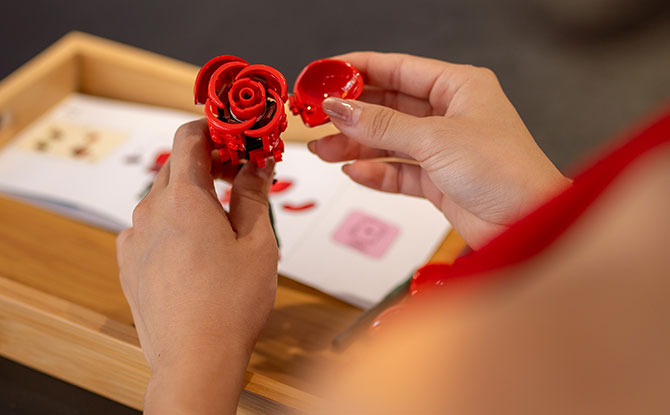 LEGO Botanicals Bloom Bar Pop-Up: Make & Take Activity & Floral Sets For Valentine's 3 LEGO Make & Take Activity