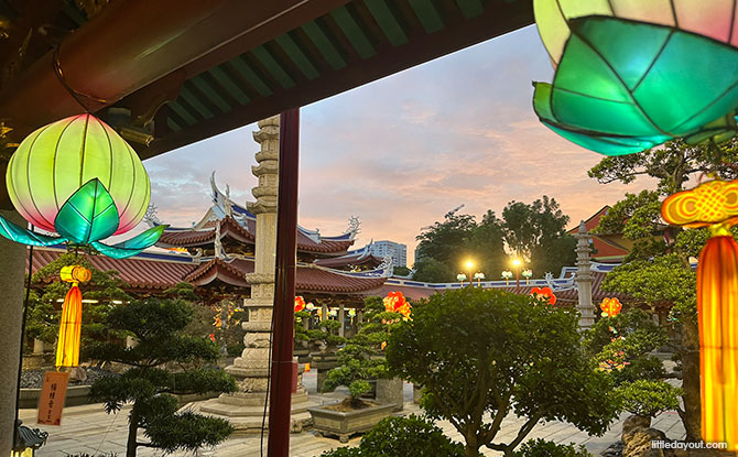 courtyard of the Hall of Celestial Kings