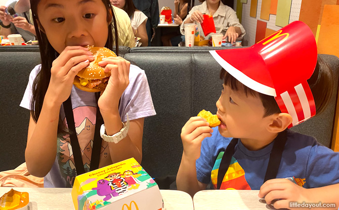 The Cheesy Jalapeño Chicken Burger steals the spotlight