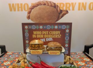 McDonald’s x Old Chang Kee National Day Collab: Curry Potato Chicken Burger & More Local Flavours McDonald’s x Old Chang Kee National Day Collab: Curry Potato Chicken Burger & More Local Flavours