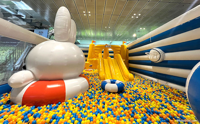Miffy's Beach Party Bounce