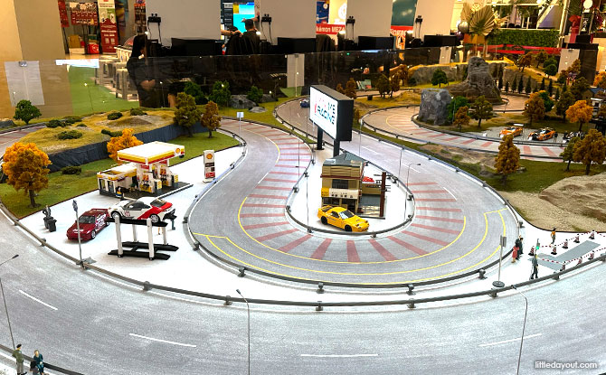 Mini Me Racing: Miniature Driving Circuit