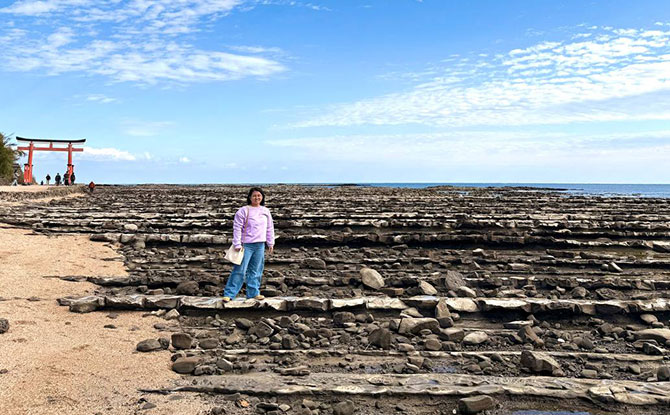 Discover Devil’s Washboard
