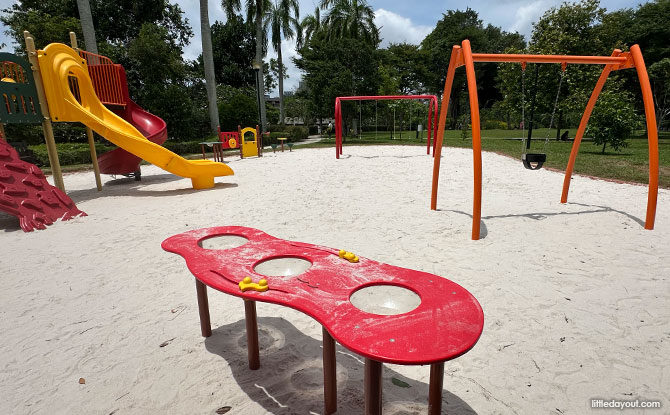 Mount Emily Park: Hidden Hilltop Greenery In The City 7 sand play tables