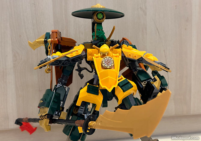 LEGO NINJAGO 71794 Lloyd and Arin’s Ninja Team Mechs Review: Let the Mechs Combine!