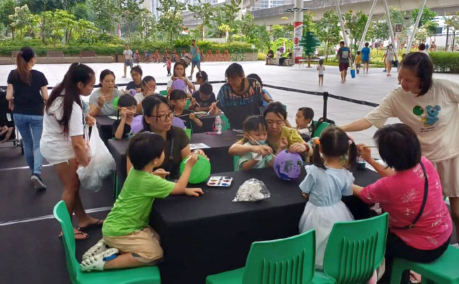 Decorate Lanterns for the Mid-Autumn Festival at One Punggol