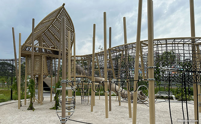 Parc Glen Tengah Playground