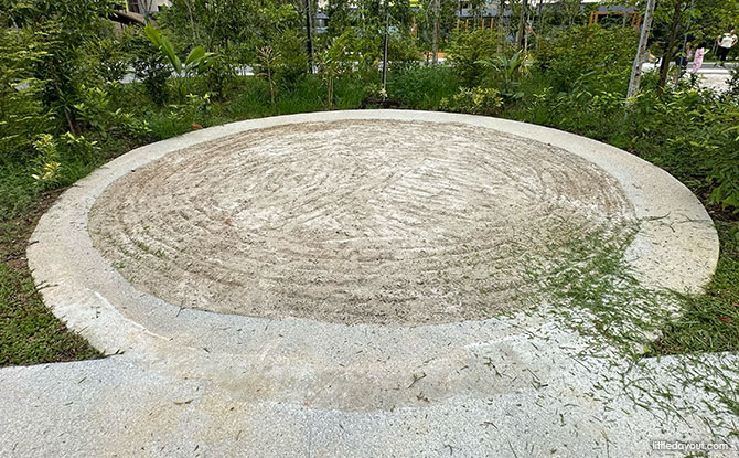 Round sand pit
