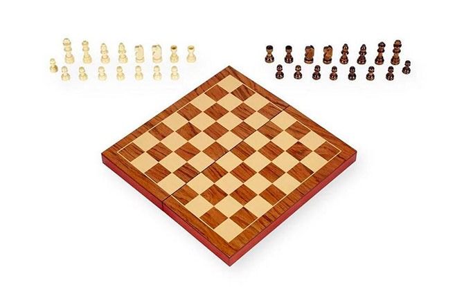 Toys R Us Pavilion Chess Sets