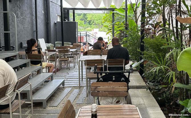 Peh Gao Coffeeshop By Day, Orh Gao Taproom By Night 8 Outdoor Seating Area