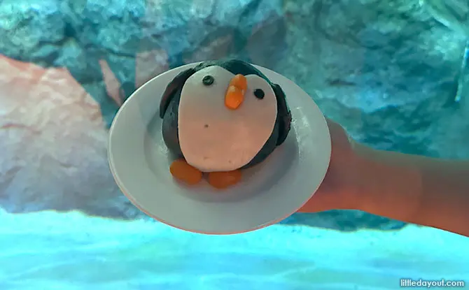 Penguin Cove Restaurant: Dine With The Penguins At Bird Paradise