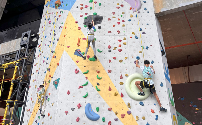 AEON Mall Tebrau City: 10 Kid-Friendly Shops & Things To Do 5 Rocky Basecamp AEON Tebrau: Fun Indoor Climbing Gym With Themed Walls In JB